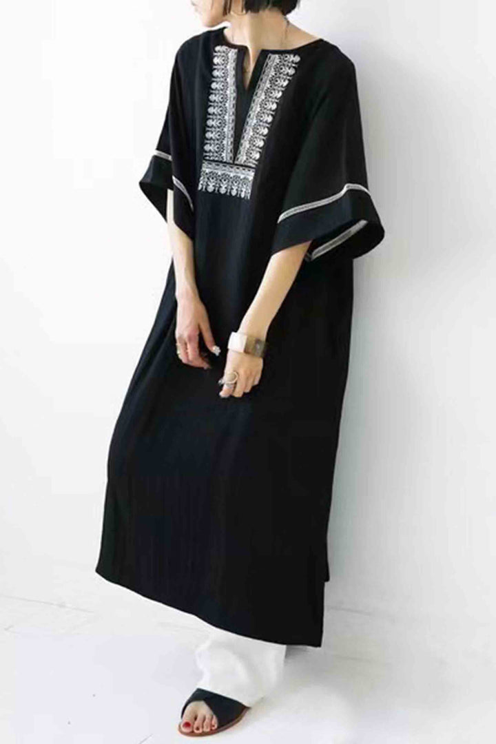 V-Neck Embroidered Short-Sleeved Dress