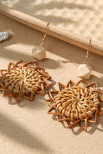 Load image into Gallery viewer, Bohemian style handwoven straw and rattan earrings leemho